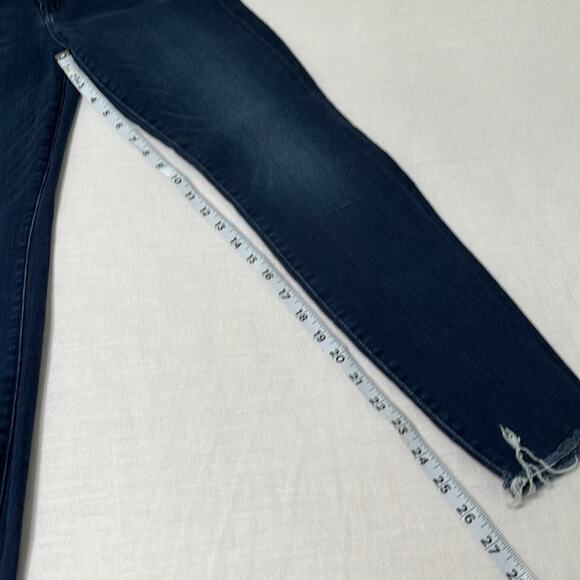 Mother The High Waisted Looker Ankle Fray Denim Jeans in Tongue and Chic 26 - Picture 11 of 13